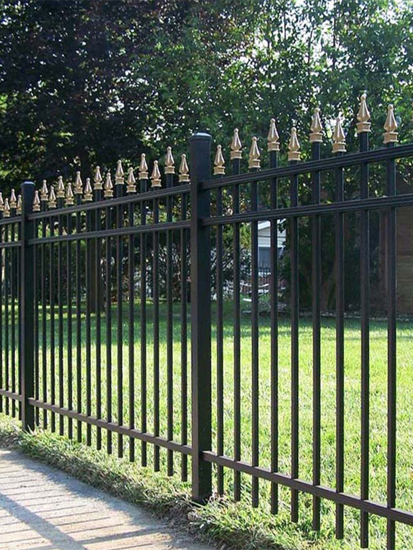 Aluminum fence contractor in Kokomo Indiana, Indiana